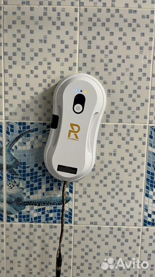 Робот мойщик окон