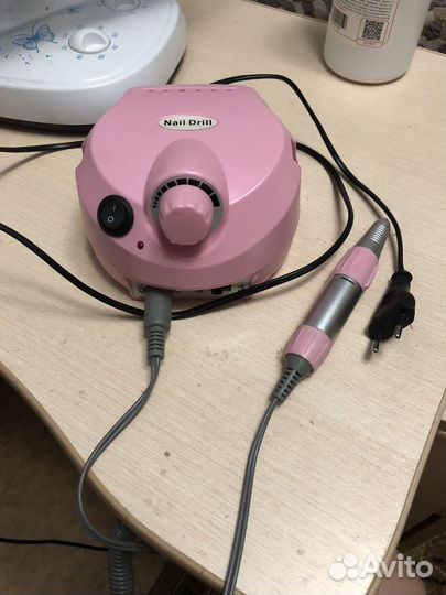 Уф лампа для ногтей