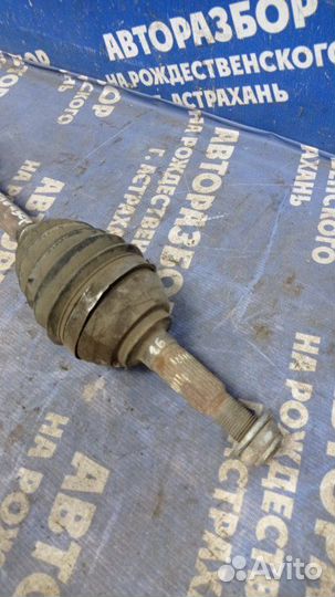 Левый привод Chevrolet Trailblazer внедорожник LL8