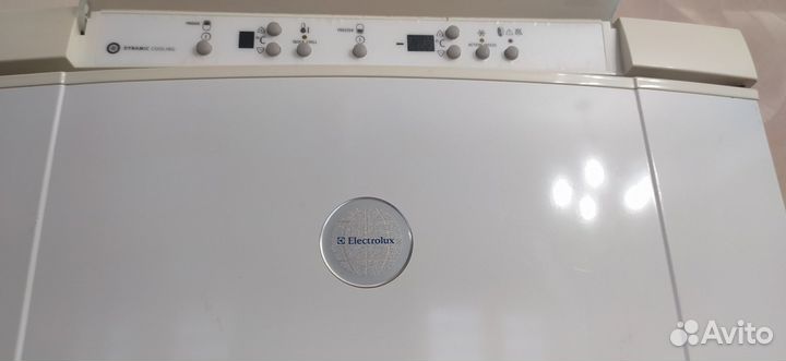 Холодильник Electrolux ERE 3600