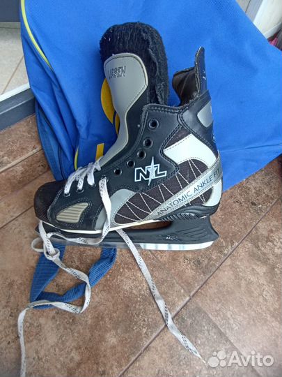 Коньки хоккейные Larsen. 41 размер