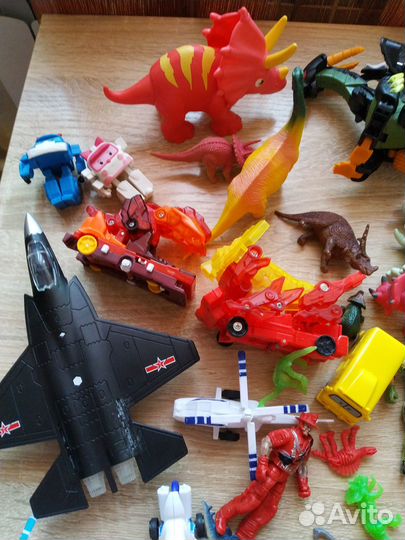 Динозавры игрушки