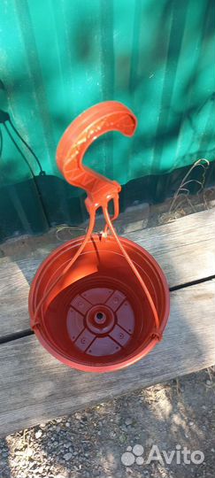 Кашпо подвесное