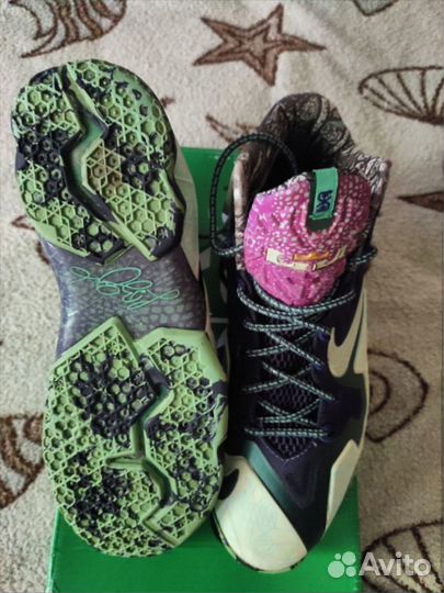 Баскетбольные кроссовки nike lebron 11