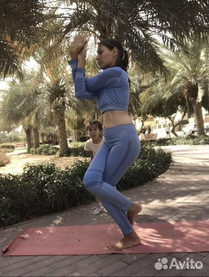 Преподаватель по хатха йоге для начинающих