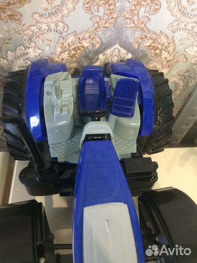 Синий трактор