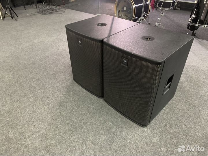 Сабвуфер Electro-Voice ELX118P