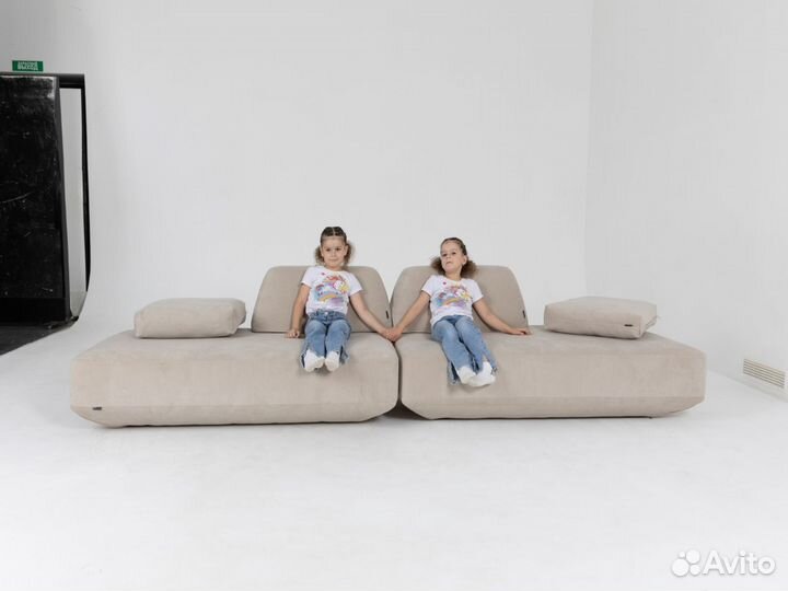 Диван со спальным местом 4400х1800 мм