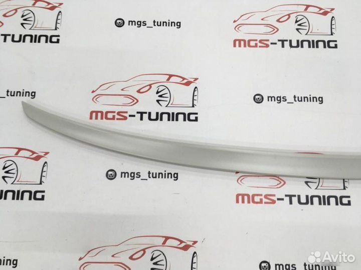 Спойлер на крышку багажника Audi A4 B9 Тайвань