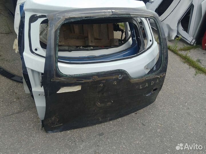 Крышка багажника Шевроле niva