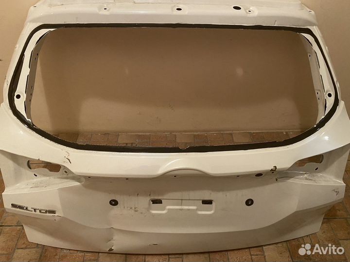 Продам крышку багажника киа селтос 2021 года