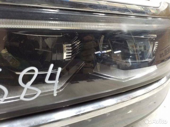 Фара левая Volkswagen Tiguan