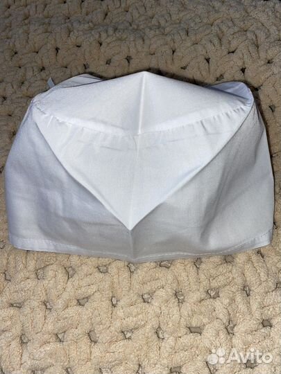 Белая медицинская шапочка многоразовая