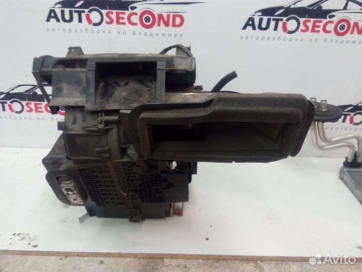 Корпус печки Nissan note e11