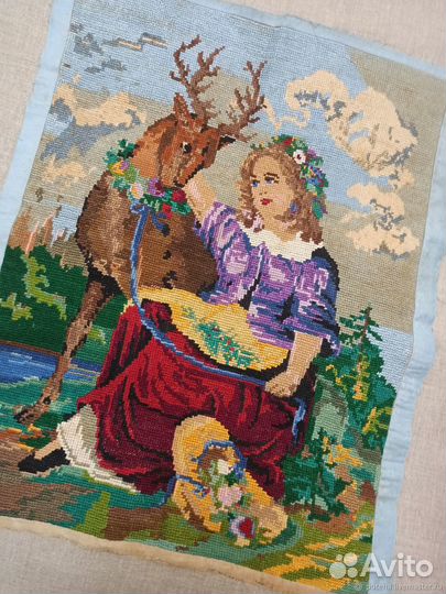 Две вышитые картины