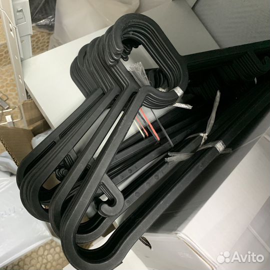 Вешалки плечики IKEA Bagic черные