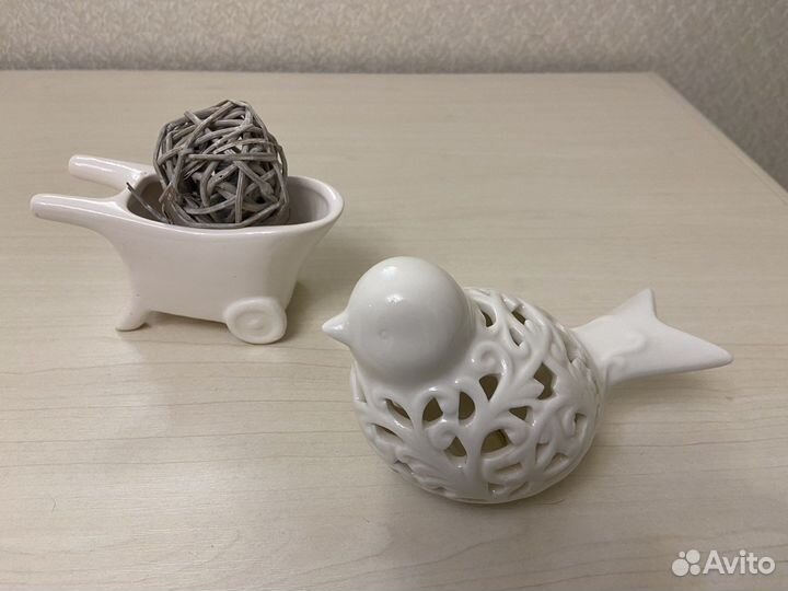 Вазы декоративные и статуэтки разных времен