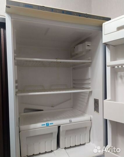 Холодильник с морозильной камерой Stinol 102