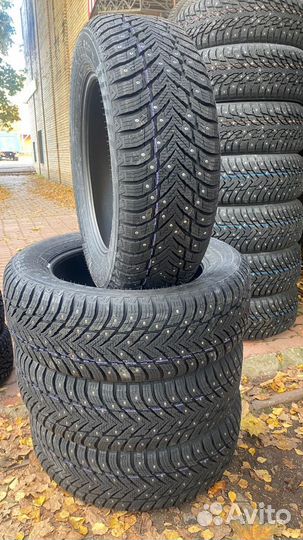 Nokian Tyres Hakkapeliitta 10p SUV 235/55 R20 102T