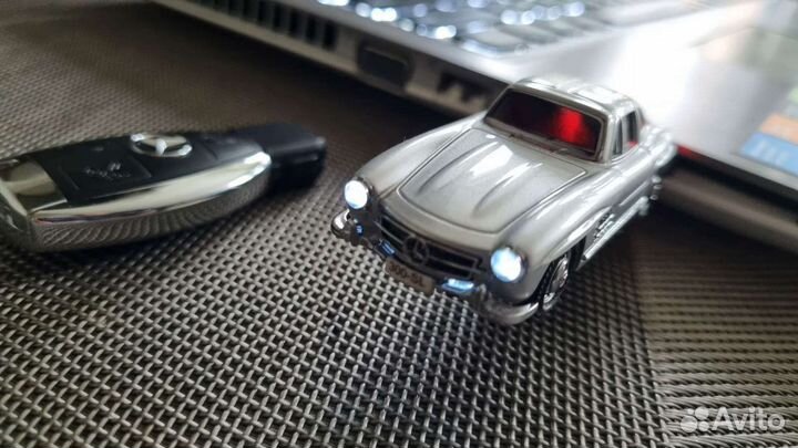 Флешка mercedes-benz