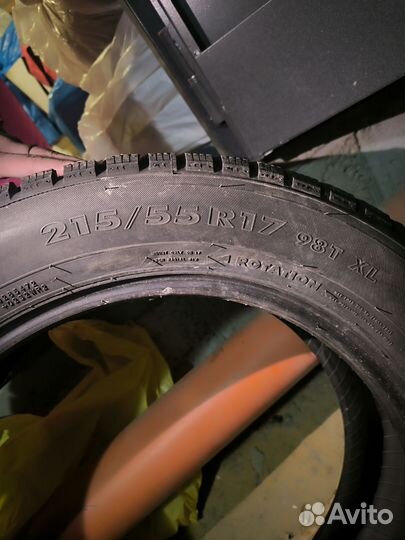 Nokian Tyres Hakkapeliitta 7 215/55 R17 98T