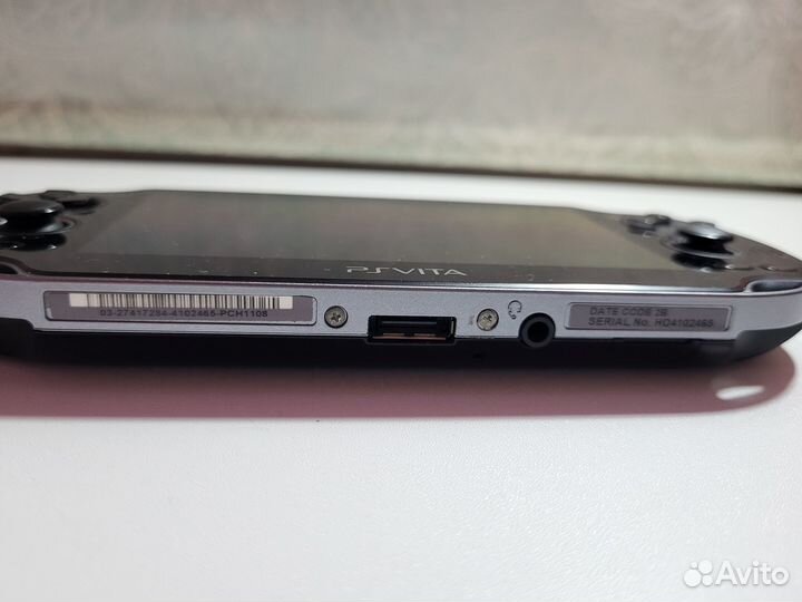 Sony PSP Vita PCH-1108 в идеале