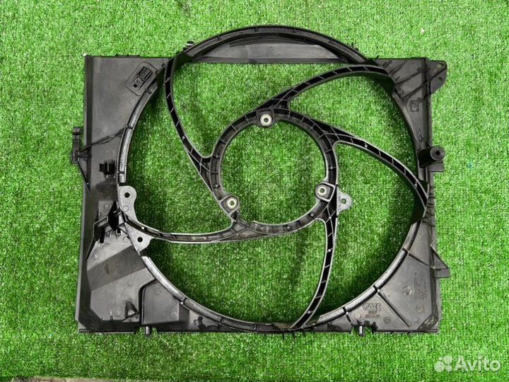 Диффузор вентилятора радиатора