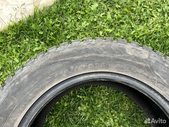 Nokian Tyres Hakkapeliitta 4 215/60 R16 95C