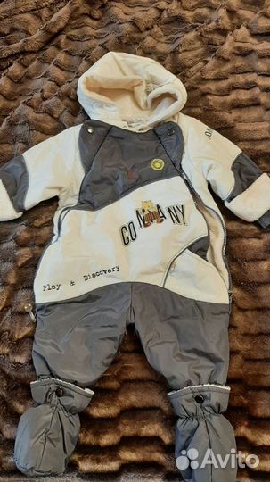 Комбинезон демисезонный 74р+2 шапочки в подарок
