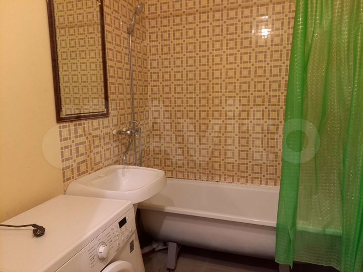 2-к. квартира, 60 м², 9/9 эт.