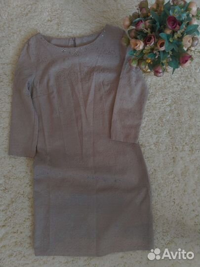 Пакетом вечерние платья, кардиган и.т.д