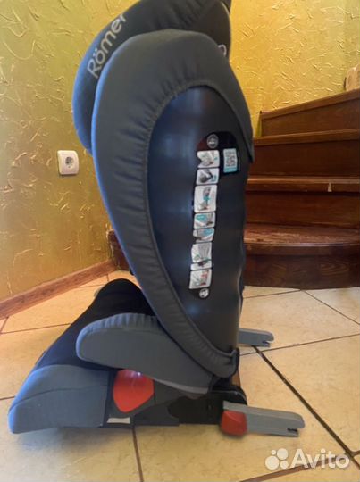 Автокресло britax romer kidfix 3 (9-36 кг)