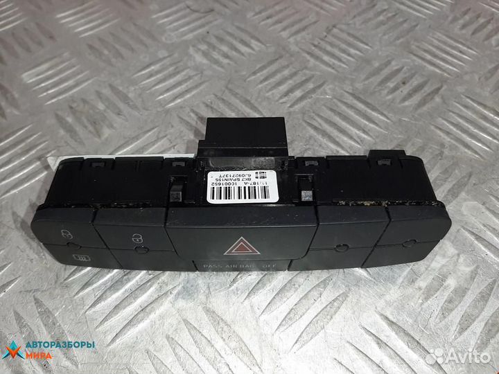 Кнопка аварийной сигнализации seat Ibiza 4 2011