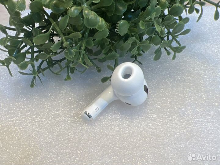 Наушник правый Airpods Pro 1