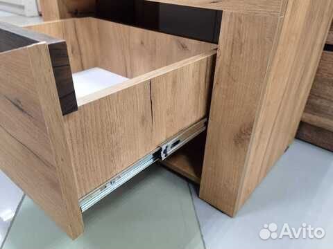 Тумба прикроватная