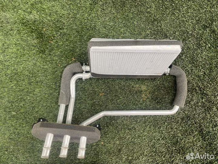 Радиатор печки Bmw 5 F11 N52B25 2011