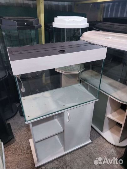 Аквариум 110 литров с тумбой