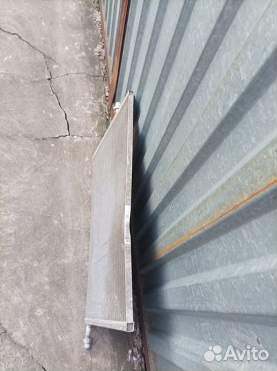 Радиатор низкой температуры Mercedes w213,205,X253