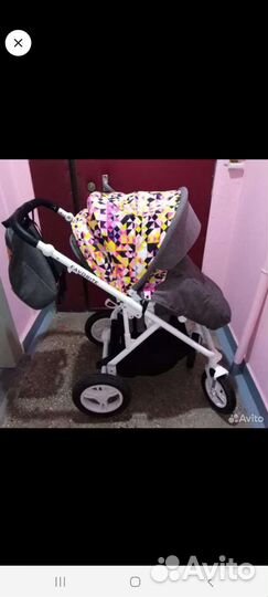 Прогулочная коляска