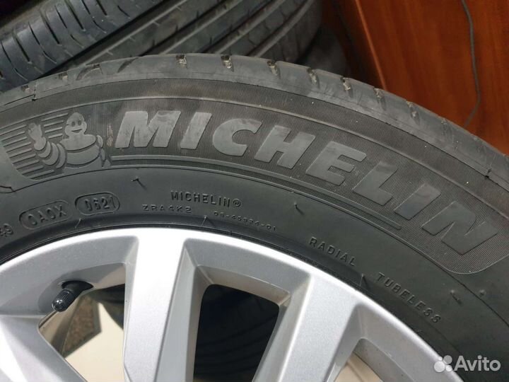 Michelin Primacy 4 215/60 R16 95V