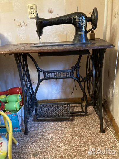Швейная машина singer