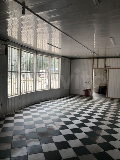 Торговая площадь, 56 м²