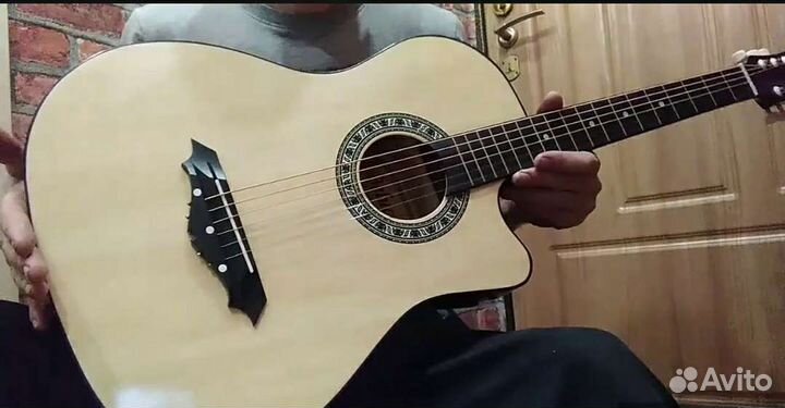 Гитара новая акустическая