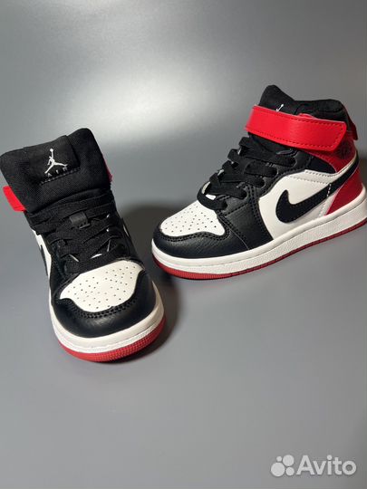 Кроссовки детские nike