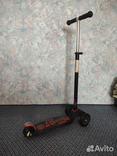 Самокат Самокат Maxi Micro Deluxe