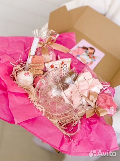 Подарочный бокс на 8 марта
