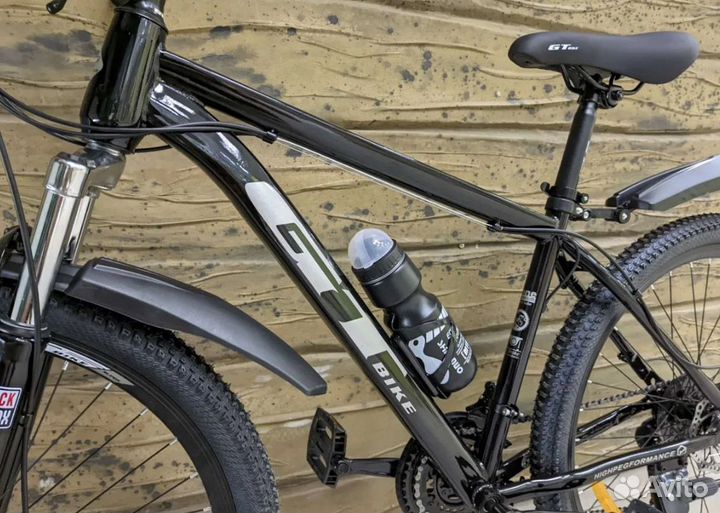 Велосипед горный GT новый черный