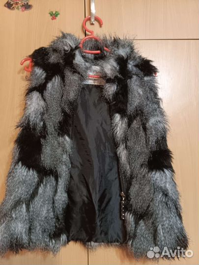 Жилеты(мех),куртки для дев.от 200-600