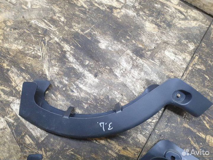 Накладка петли багажника Mercedes S W221 2008