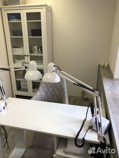 Аренда места мастера маникюра